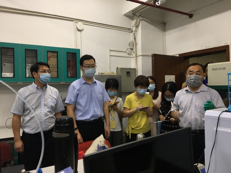 生命科学技术学院邀请教育部专家莅临现场指导实验室安全工作